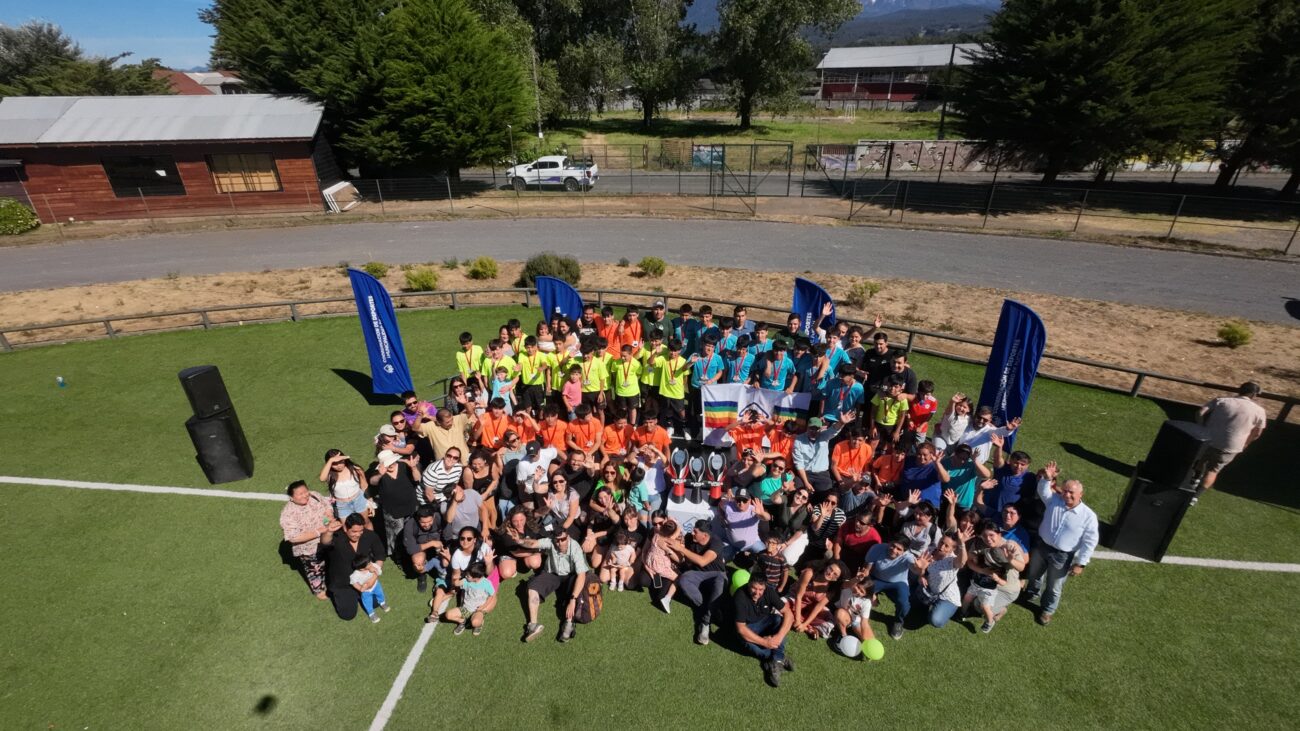 EMOTIVA CEREMONIA DE RECONOCIMIENTO A ESCUELA DE FÚTBOL MUNICIPAL EN PUCÓN