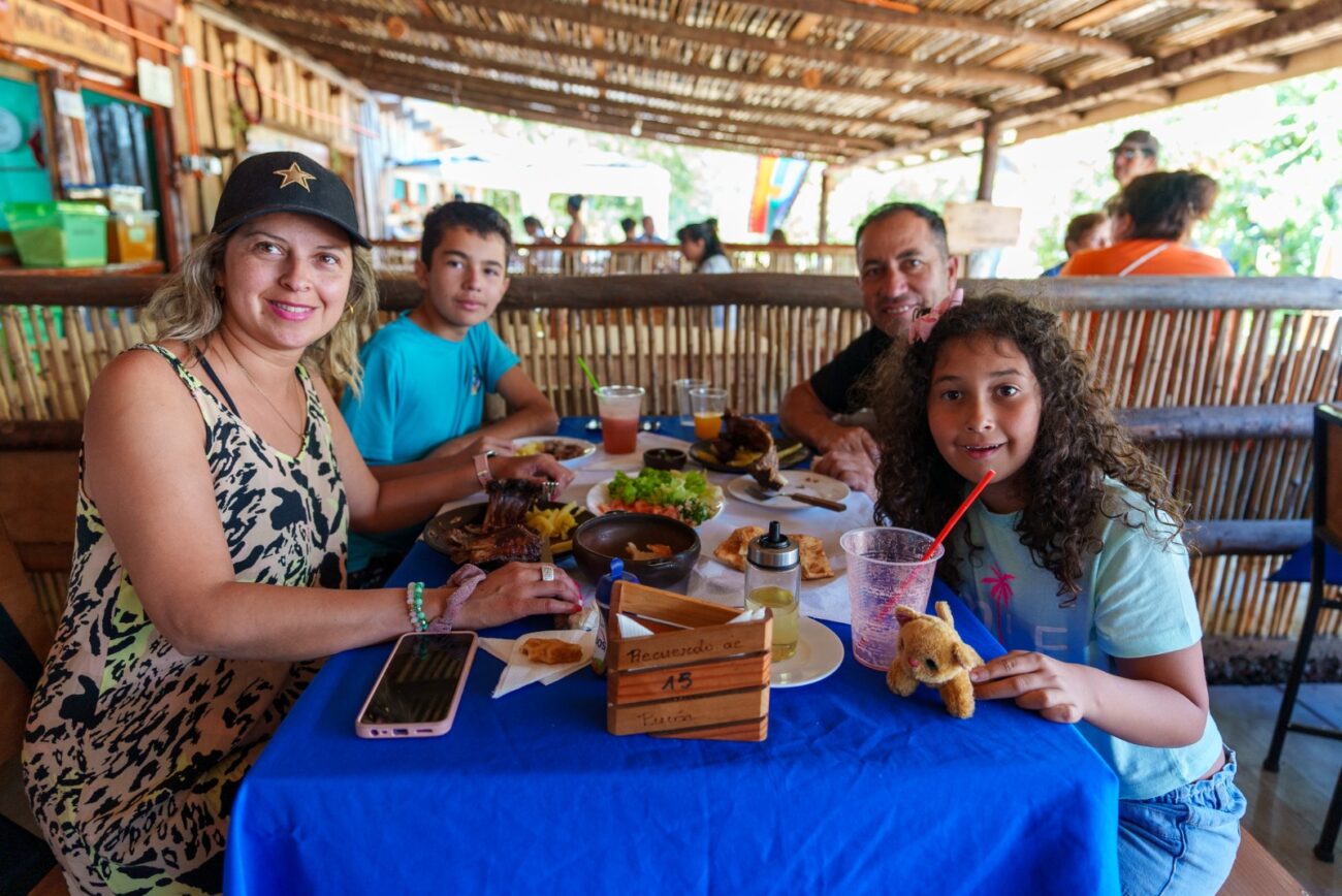 FERIA KUI KUI DE PUCÓN 2025: LO MEJOR DE LA GASTRONOMÍA MAPUCHE Y ARTESANÍA CAMPESINA