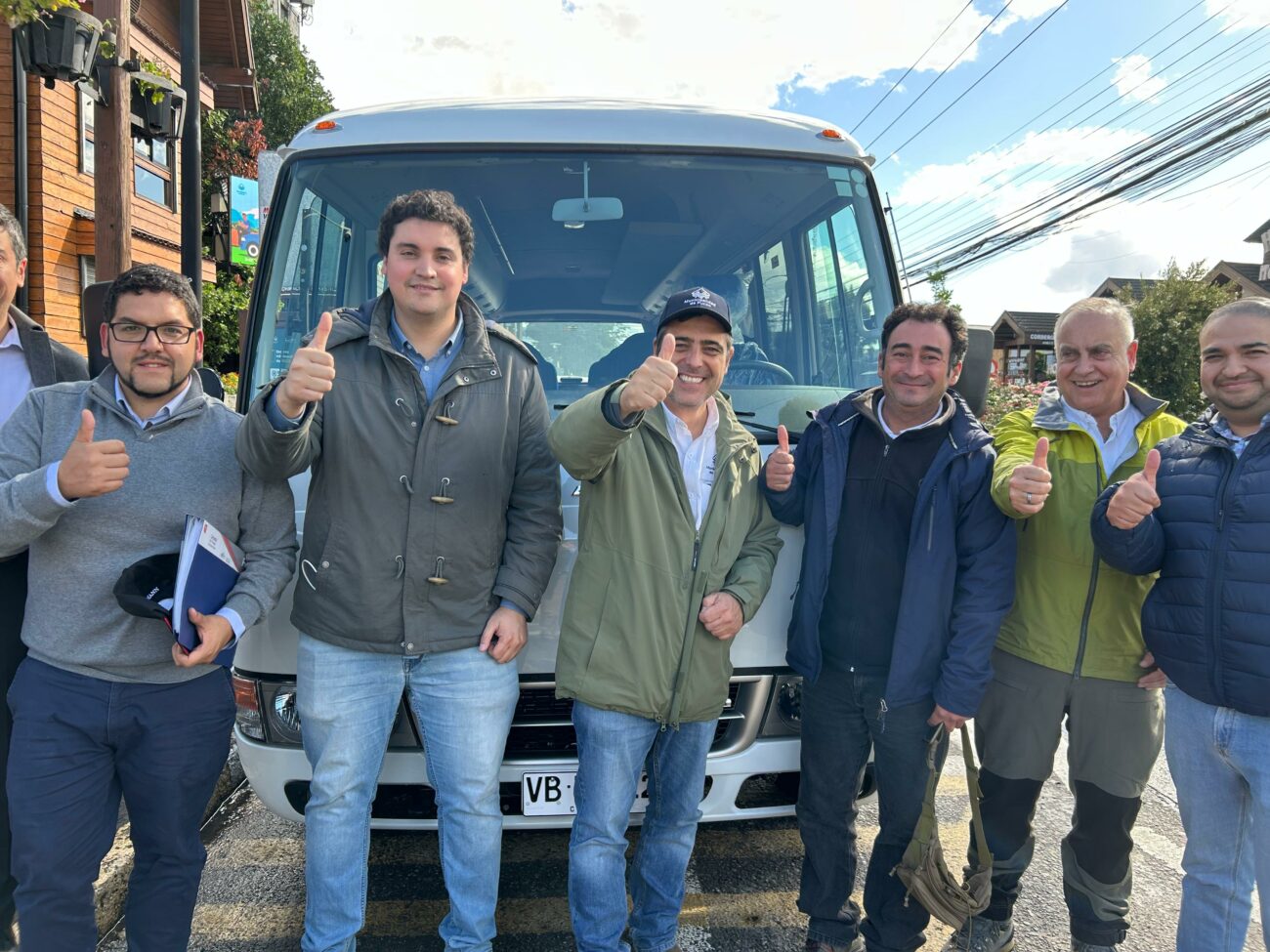 NUEVO BUS ESCOLAR MEJORA ACCESO A EDUCACIÓN EN PALGUÍN