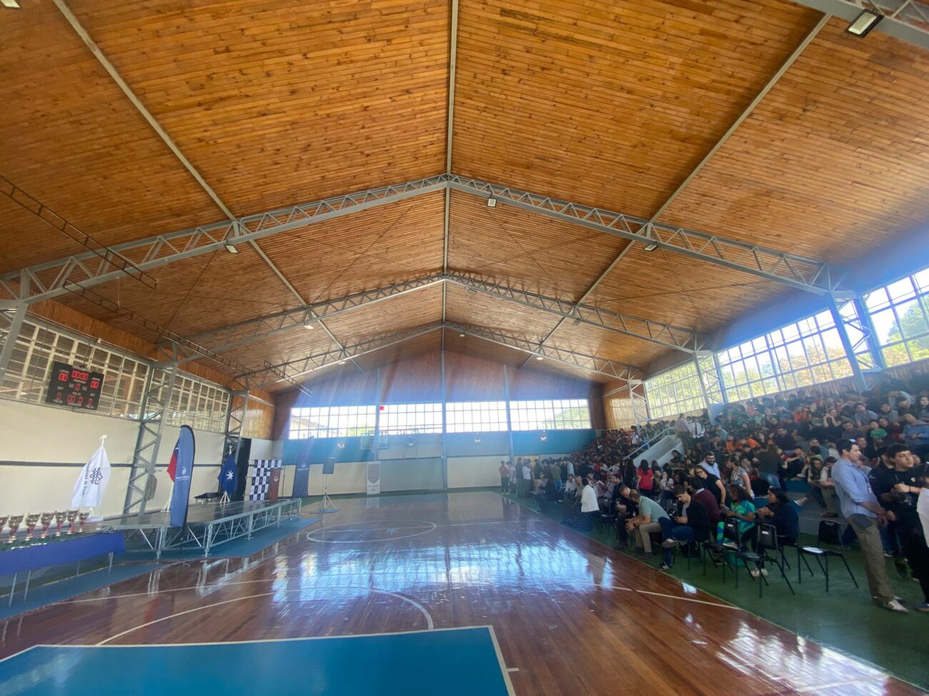 Se reinauguró nuevo Gimnasio Municipal con inédita premiación de la Liga Escolar 2025