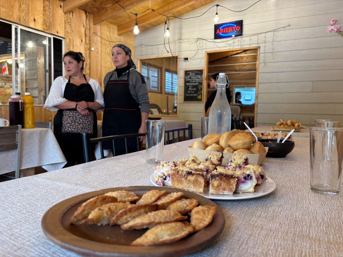 Cocinerías Ruka Takun de Quetroleufu ofrecen tradición culinaria para el turismo de Pucón