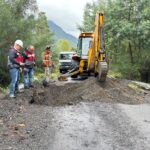 Intensas lluvias generan socavón y estropea caminos vecinales