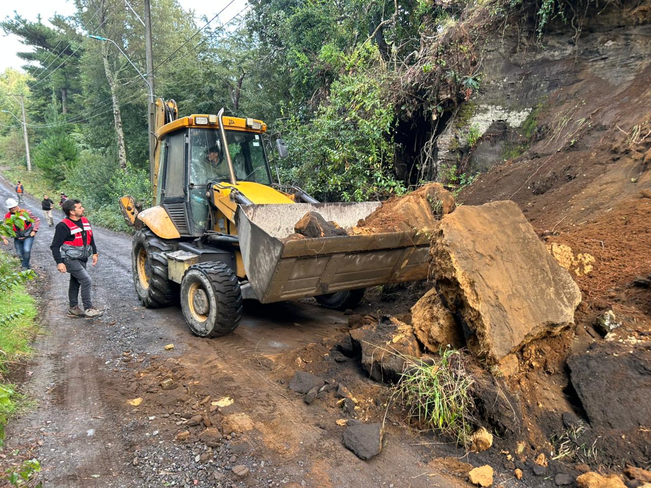 Remoción de parte de un cerro activó rápida reacción del sistema de emergencia