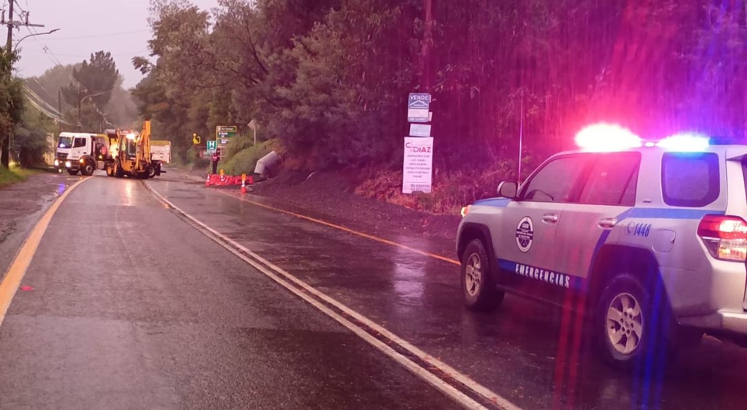 Equipos de emergencia trabajan en 37 puntos con riesgo de inundación