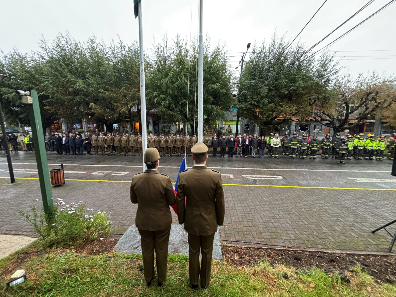 Pucón destacó como “superhéroes” a Carabineros de Chile en sus 99 años de vida