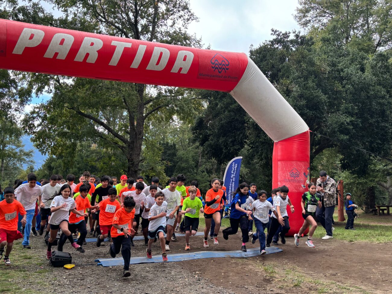 Establecimientos escolares festejaron “en cancha” el Día Internacional del Deporte
