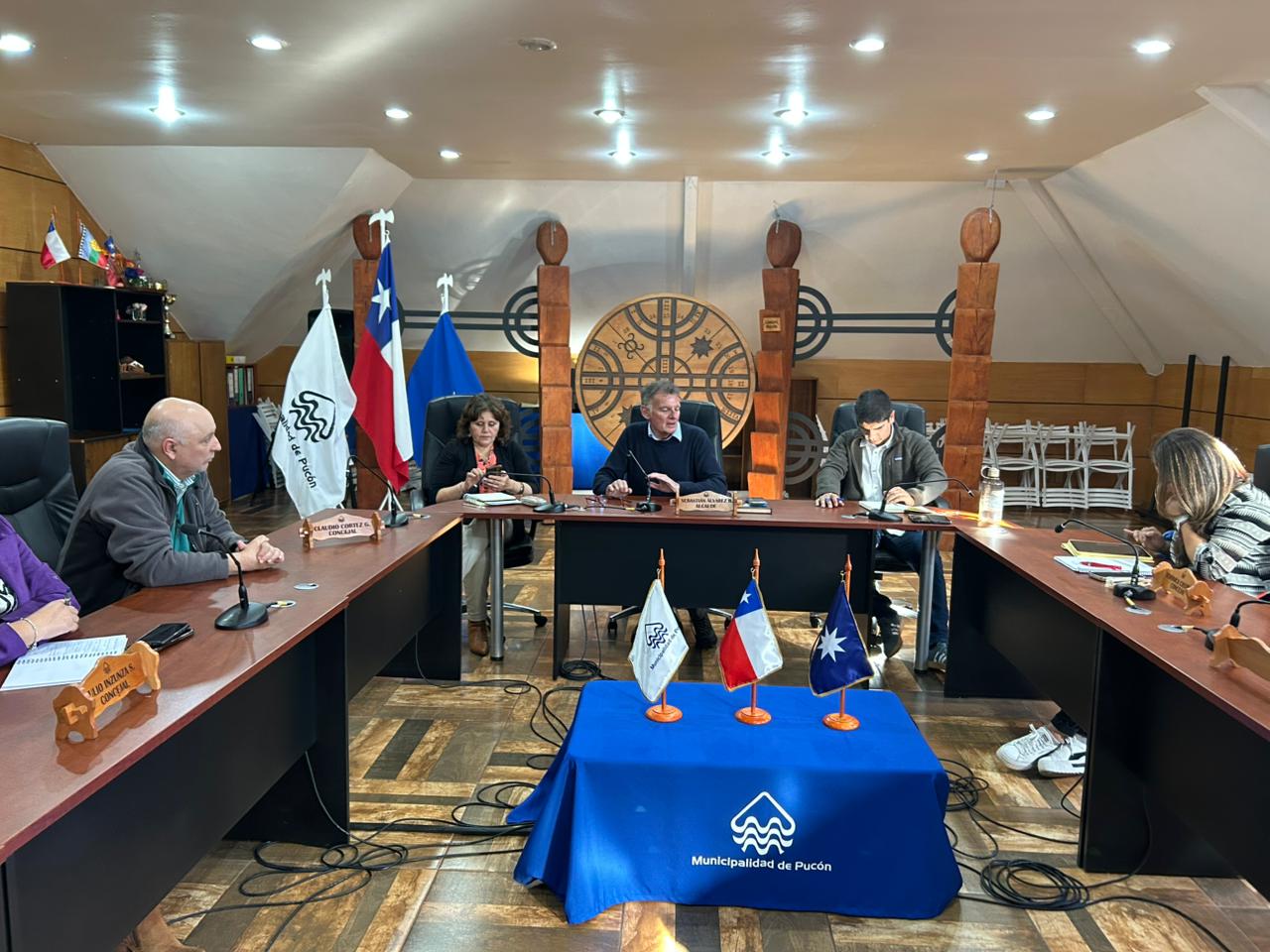 Municipio de Pucón y la Armada se coordinan para resguardar la seguridad en la zona lacustre