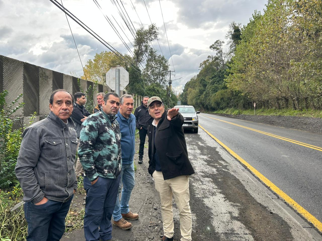 Vecinos de Los Riscos valoran que se les restituirá paradero y que se les sume otro