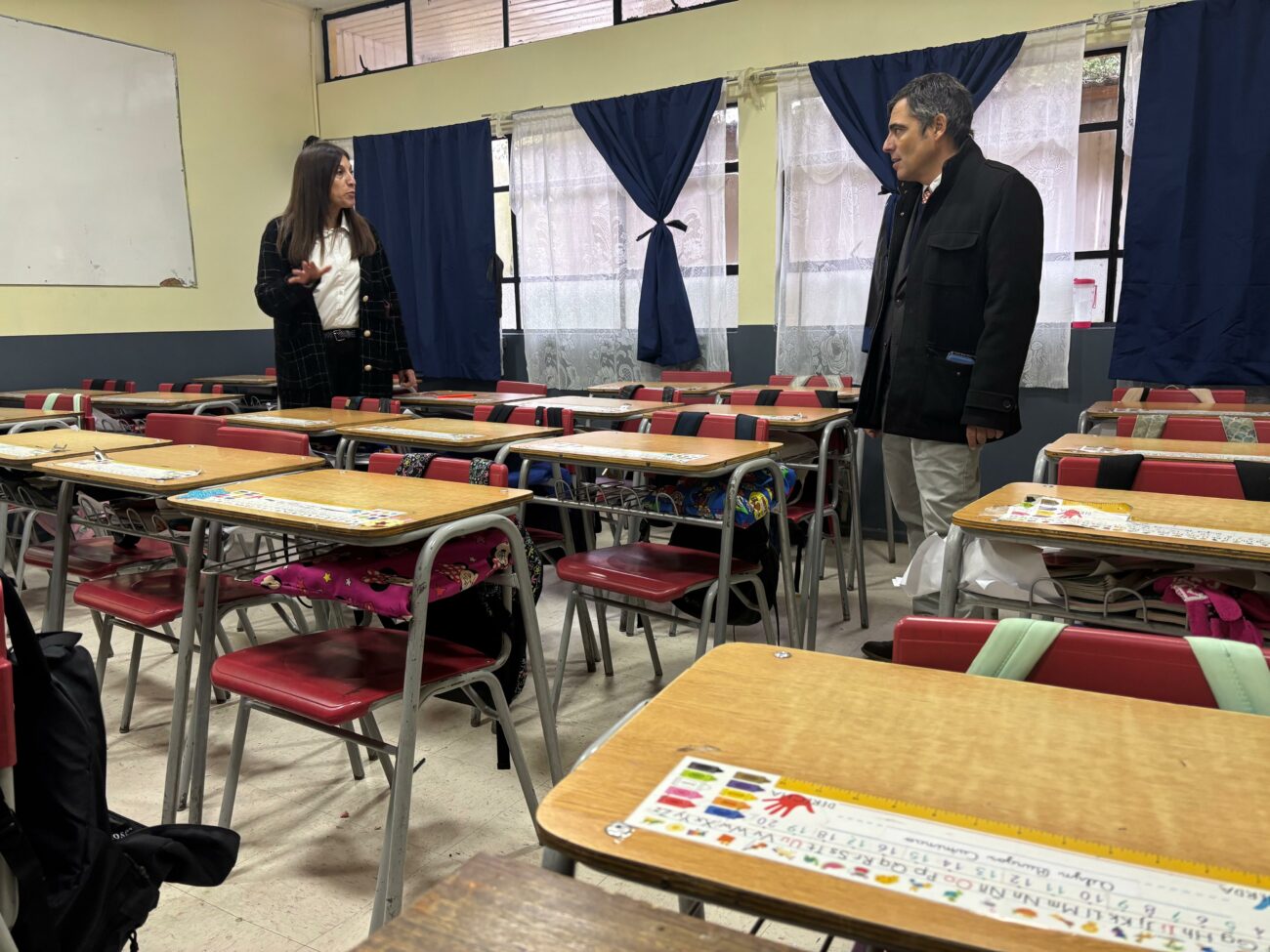 En Escuela El Claro valoran la renovación de su mobiliario e infraestructura