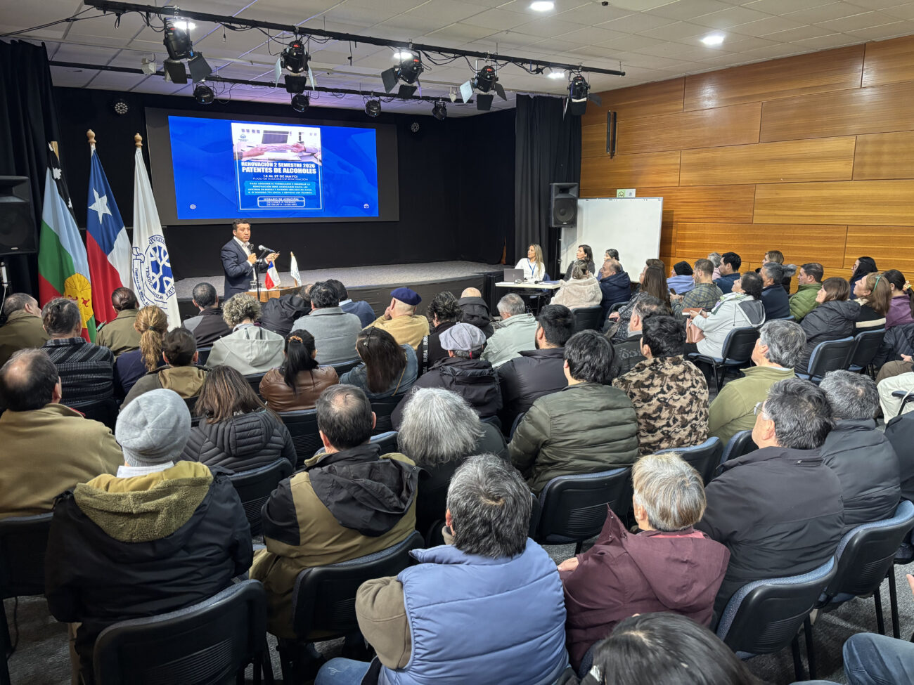 Contribuyentes y emprendedores se capacitaron en Patente de Alcoholes