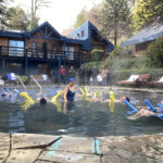 Pucón se adelanta al Mes de las Termas con terapia sonora y junto a emprendedores locales