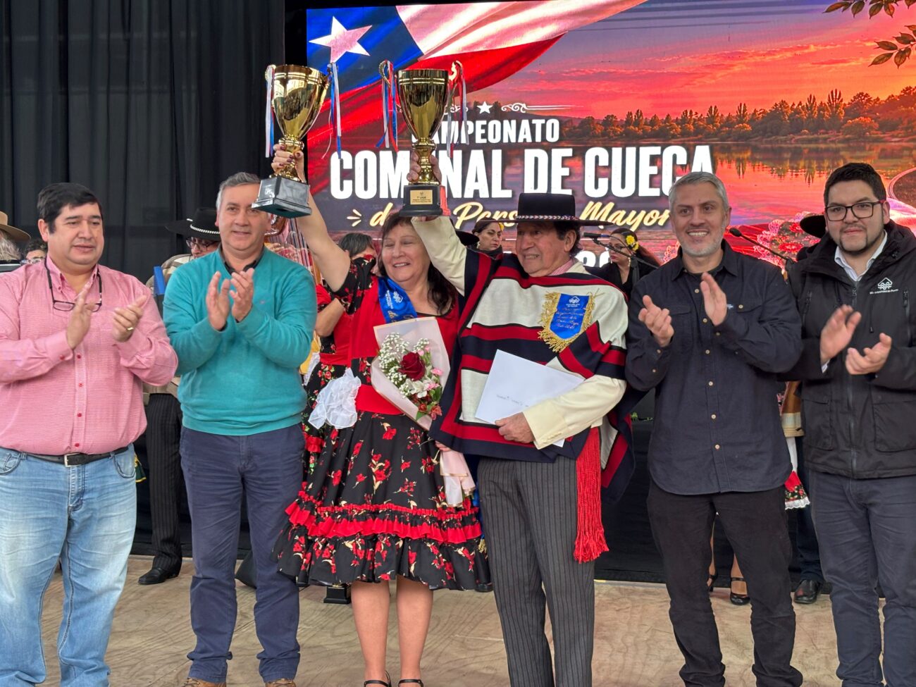 PERSONAS MAYORES DE PUCÓN CELEBRARON LAS TRADICIONES EN UNA NUEVA EDICIÓN DEL COMUNAL DE CUECA