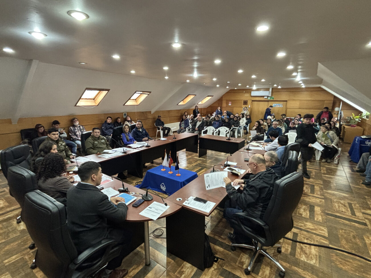 En Pucón se coordinaron emprendedores y Municipio para las Fiestas Patrias 2026