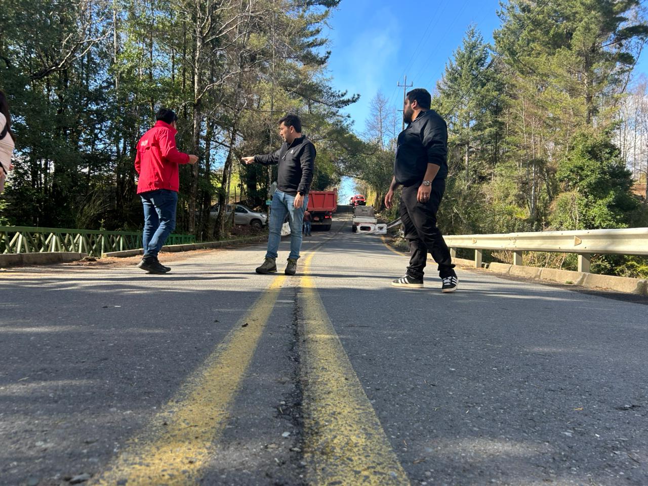 Vialidad y Municipalidad establecen estrategia coordinada para el problema de caminos