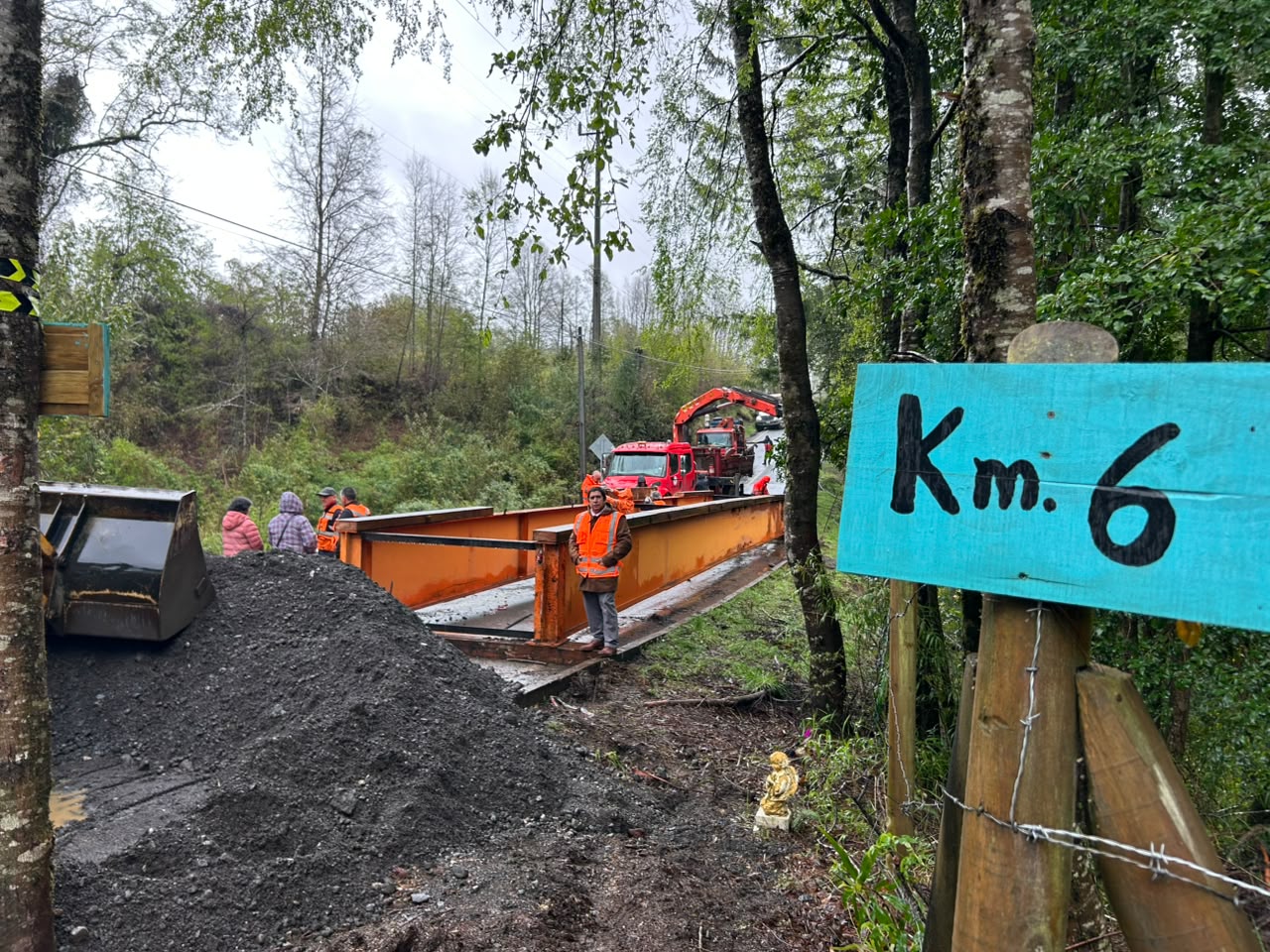 En medio de la emergencia, se inició instalación de puente provisorio en Candelaria
