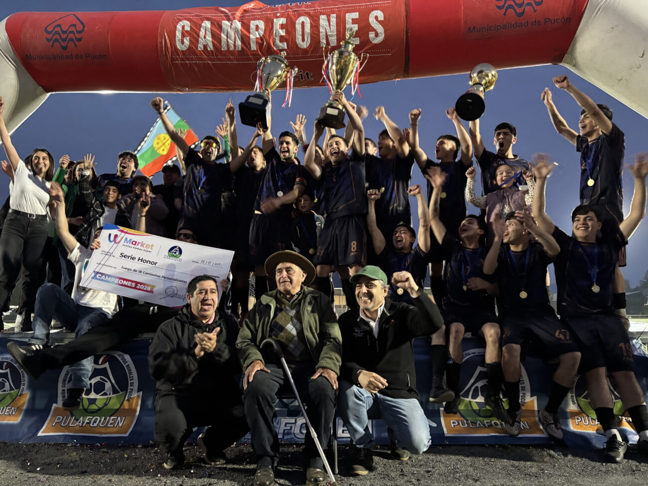 Más de mil 200 espectadores asistieron a colorida final del fútbol rural de Pucón