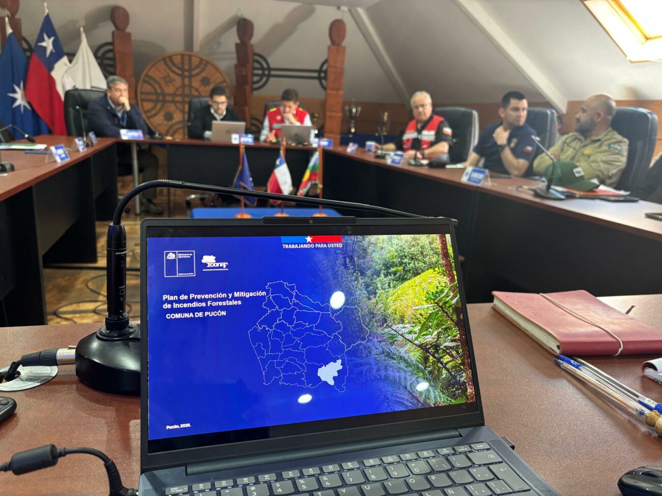 Equipos de emergencia se coordinan para evitar los peligros de incendios forestales